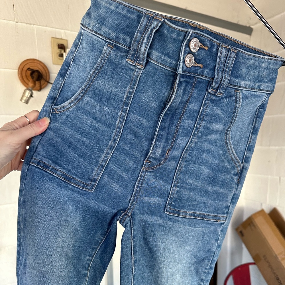 American Eagle skinny jeans